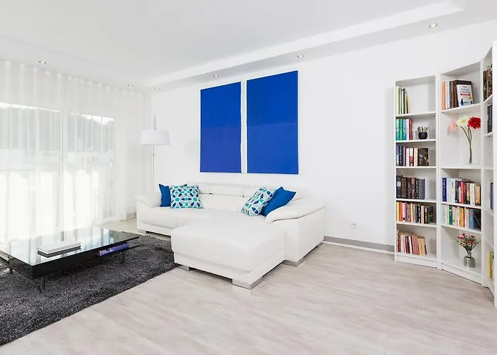 市中心d阁楼公寓 *